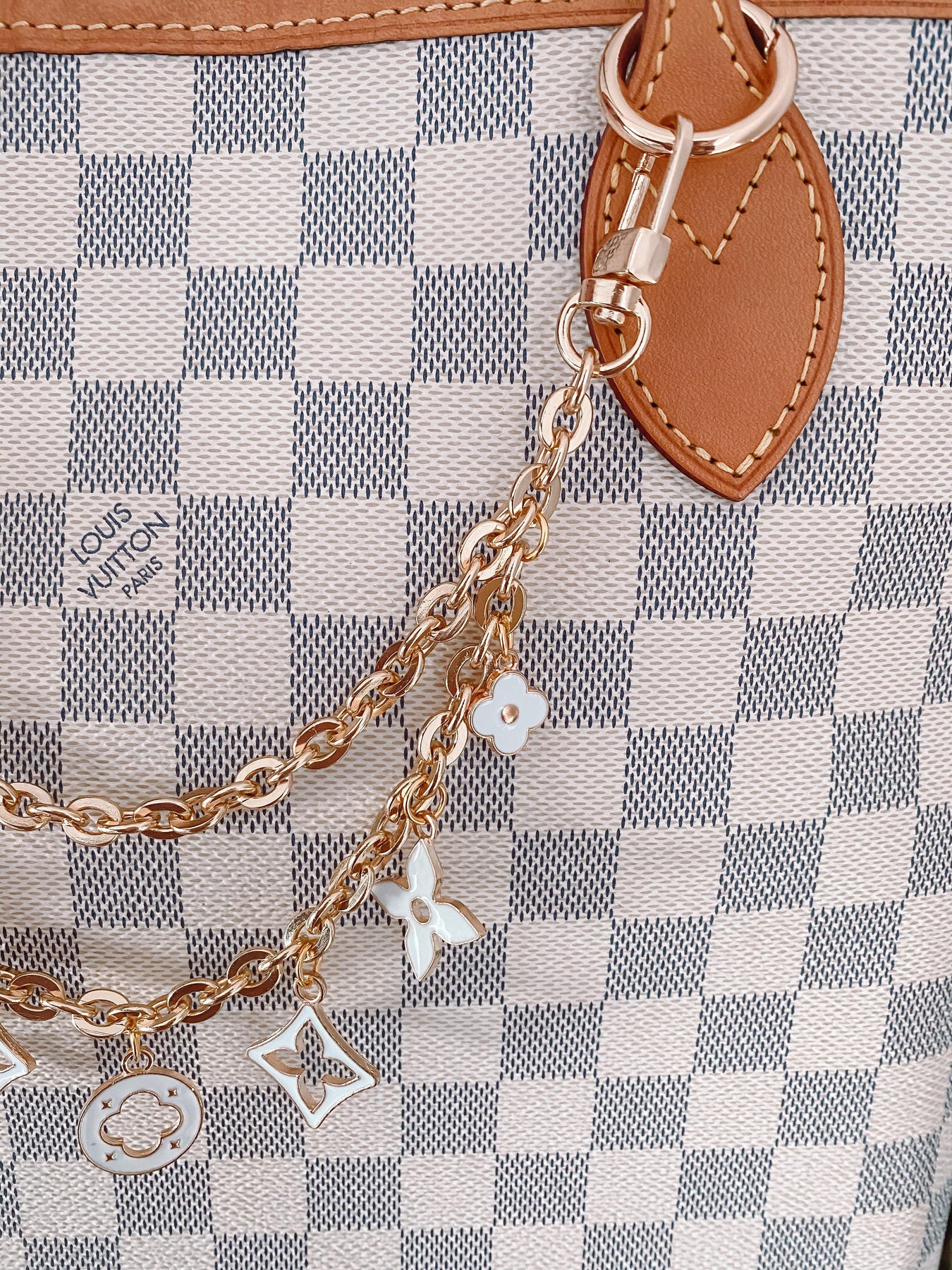 Delicate Chain Handbag Charm – Havre de Luxe